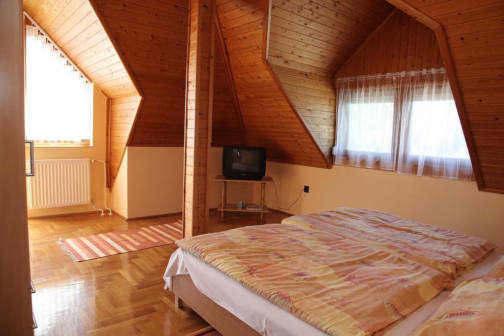 Andrea Apartmanhaz Balatongyörök エクステリア 写真