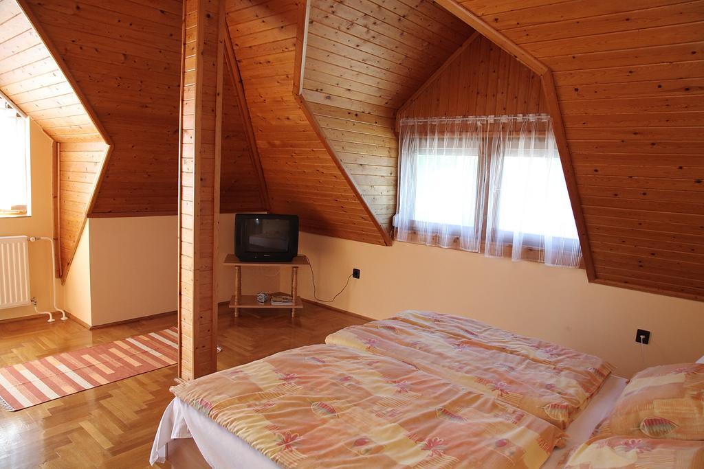 Andrea Apartmanhaz Balatongyörök エクステリア 写真