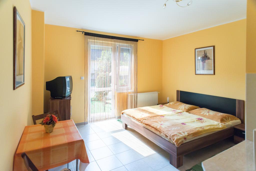 Andrea Apartmanhaz Balatongyörök エクステリア 写真