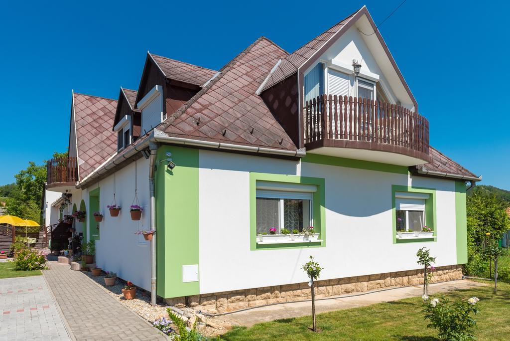 Andrea Apartmanhaz Balatongyörök エクステリア 写真